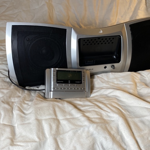 SiriusXMDelphiBoombox
SatelliteRadiow/Roady XT - Picture 8 of 14